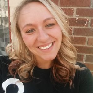 Meet your Posher, Crystal